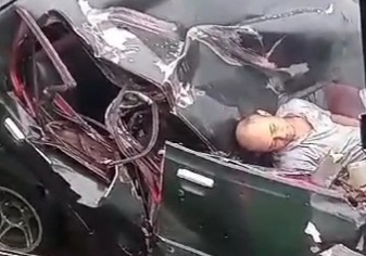 Fatal car crash in middle of Guayaquil street 