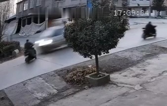Stupid motorcyclist crushed by speeding car 