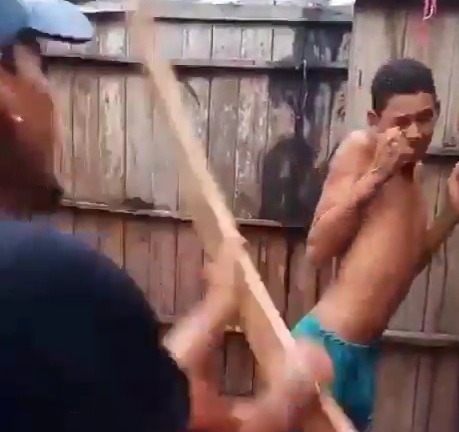 Thief Savagely Punished in Favela 