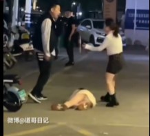 (Better View) Two Blokes Get In A Fight Over A Woman
