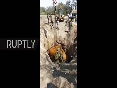 (Better Quality) World's 2nd Largest Known Meteorite Unearthed in Argentina 