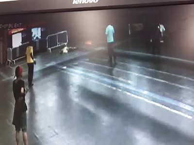 Street Vendor Beaten to Death Inside Metro Station