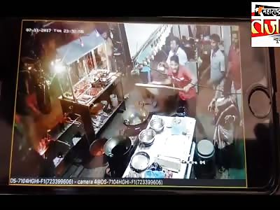 Restaurant Owner Throws Hot Oil on His Opponents During Fight