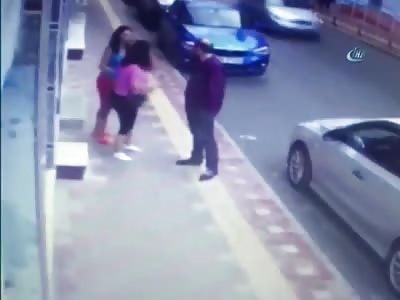 Woman Stabs Ex Boyfriend in the Street 