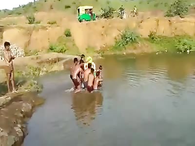 Four Guys Drown During Idol Immersion 