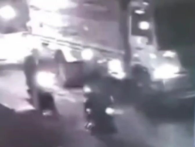 [FINAL DESTINATION DEATH]COLLISION BETWEEN TWO MOTORCYCLE 