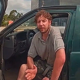 Houston Officers Fatally Shoot Armed Suspect on North Freeway