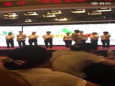 Chinese Boss Spanks His Worst Employees As A Lesson To Everyone