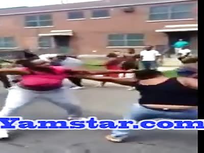 Woman Got Shot During A Fight In The Projects