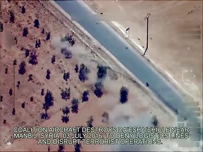 Daâ€™esh Vehicle Roasted Trying To Escape Manbij