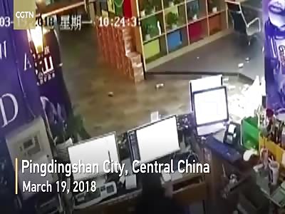 Fridge explosion a near miss to customer at C China Internet cafe