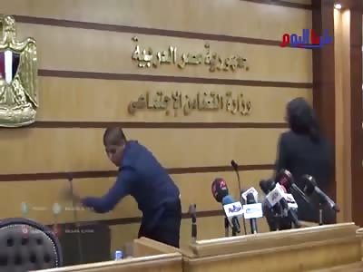 assault on female egyptian minister by a mentally retarded man 