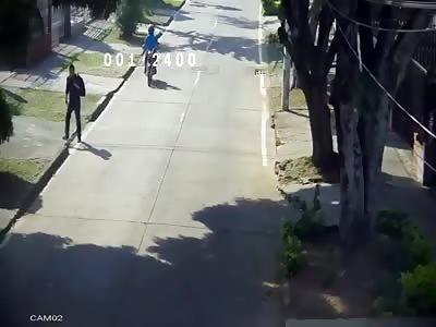cctv capture thief in cali Colombia