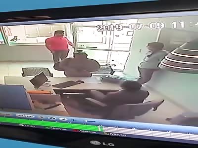mad man hit veterinary young woman with door for not saving his dog