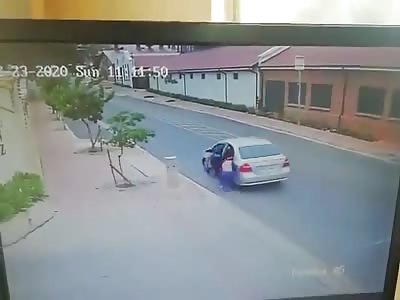 Failed Kidnapping Attempt of Teen Girl.
