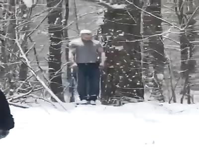 Russian man hang himself in forest