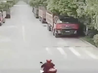 Chinese motorcycle miraculously survived after a brutal crush 