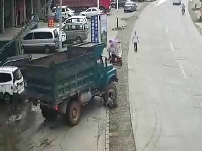 Blind Chinese driver of big truck.