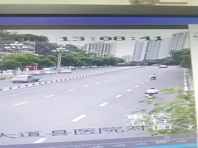 Stupid Chinese woman crossing street fatally hit by speeding car 