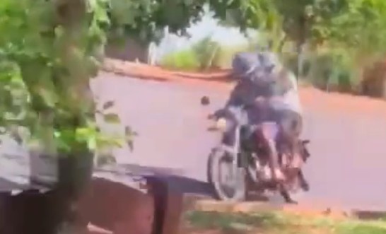 POLICE ESCAPE ENDS WITH ONE DEAD AND TWO INJURED