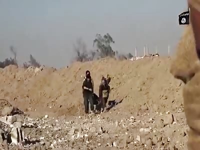 ISIS Syrian Battlefield Beheading Execution & Bulldozing Dead Bodies