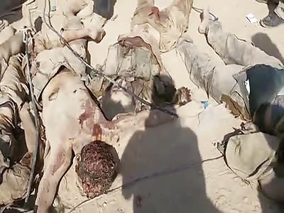  Bodies Of Dead ISIS Complet(video1)