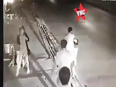 Man walking with his girl gets beaten to death by a gang