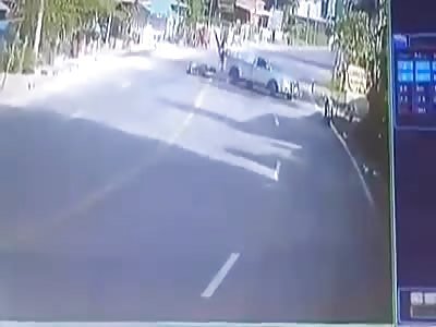 accident motorcycle hits with automobile