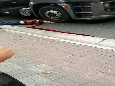 accident. man with his head crushed by truck