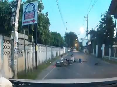 accident.motorcycle vs automobile