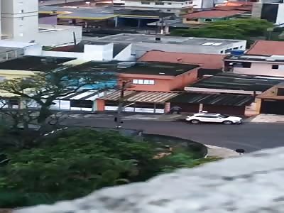 Street Assassination in Brazil (full video)