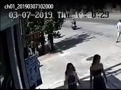 Asshole Shot Dead (CCTV)