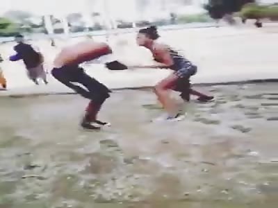 Woman grinds him, to blows (Kraken)