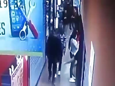 CCTV Murder of a Man at Cell Phone Repair Shop
