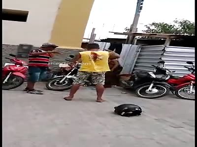 (Full video) Woman brutally slaughtered