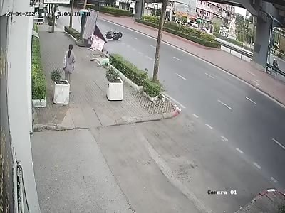 CCTV accident Motorcyclist loses control 