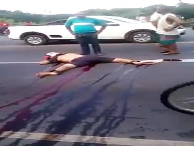 Motorcyclist loses his life in accident 