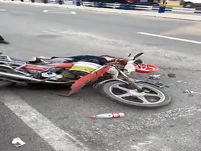 THE FUCKING BIKE. MAN IN AGONY AFTER MOTORCYCLE ACCIDEN