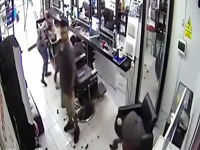ROBBER FAILS AND GETS SHOT AND KILLED  WITH HIS OWN GUN