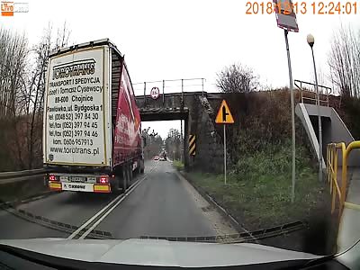 Truck didn't fit under the bridge
