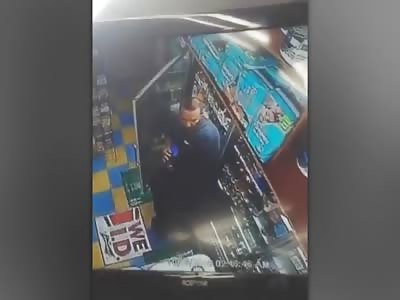  terrible assault on store hapenned in USA