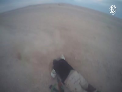 Islamic state killing opponents on battlefield (NEW video )