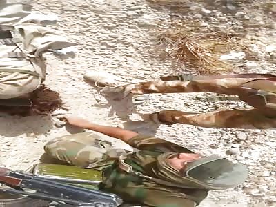 Daesh soldier looted and executed
