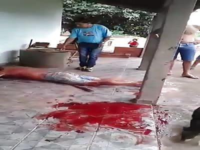 Man all shot waiting for help and your dog licks his blood