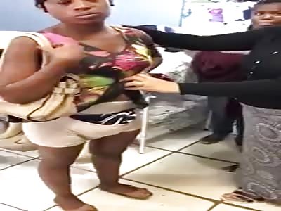OMG ! Female Shoplifter Caught Red Handed 
