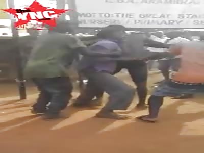  gang of men beat to death some Pickpockets