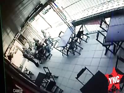 64 year man is shot dead in the face and chest inside bar in Sorocaba