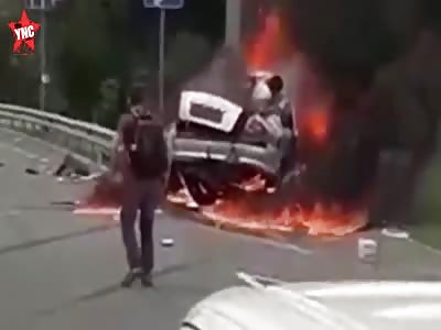 Ukrainian man escapes from his burning car but he died later