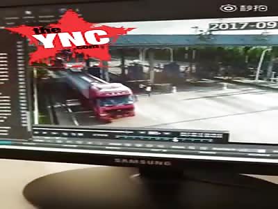 man drives a petrol tanker full of petrol while its on fire