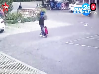 man gives his girlfriend a good beating in Guangdong
